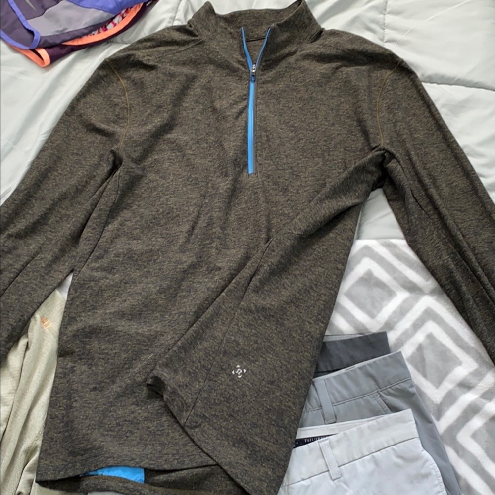 LULULEMON ATHLETICA PULLOVER